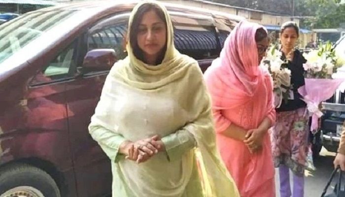 খালেদা জিয়াকে ‘দেখভাল’ করতে ঢাকায় পুত্রবধূ শর্মিলা