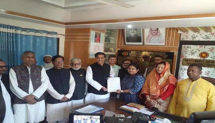 চরফ্যাশনে ৪ প্রার্থীর মনোনয়নপত্র জমা