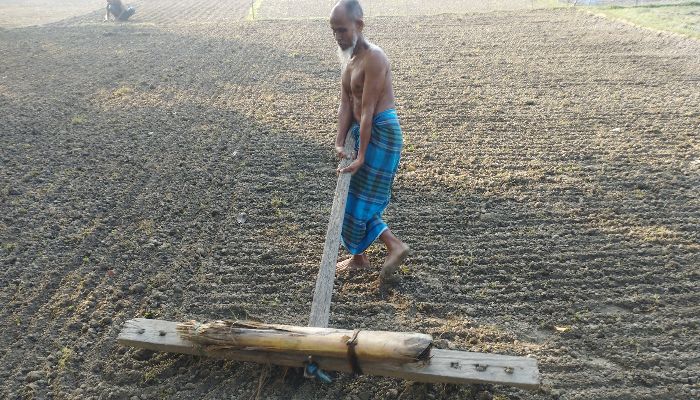 এক সময়ের জনপ্রিয় আছড়া এখন চোখের আড়ালে