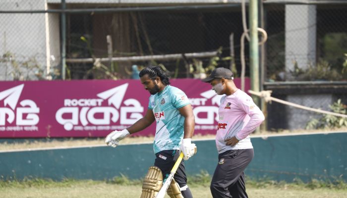 ঢাকা ক্যাপিটালসের প্রাক্টিসের কিছু মূহুর্ত