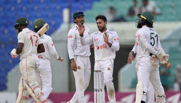 ইনিংস ও ১০৬ রানের বিশাল জয় পেলো টাইগাররা