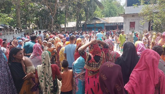 গাইবান্ধায় নারী এনজিও কর্মীর ঝুলন্ত লাশ উদ্ধার 