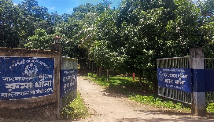 রুমায় ছাত্রী ধর্ষণ, আটক তিন