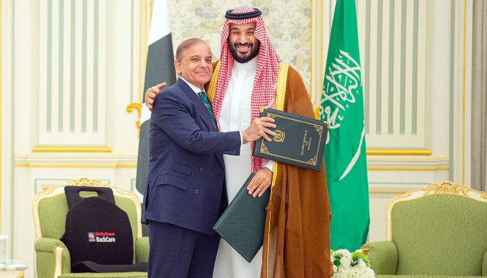 কেন পরমাণু শক্তিধর পাকিস্তানের সঙ্গে প্রতিরক্ষা চুক্তি, জানালেন সৌদি কর্মকর্তা