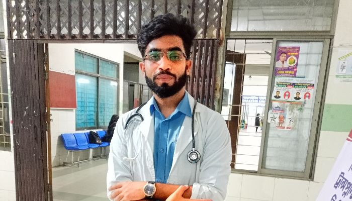 শিক্ষক মানবতার নির্মাতা ও সমাজগঠনের দিশারী