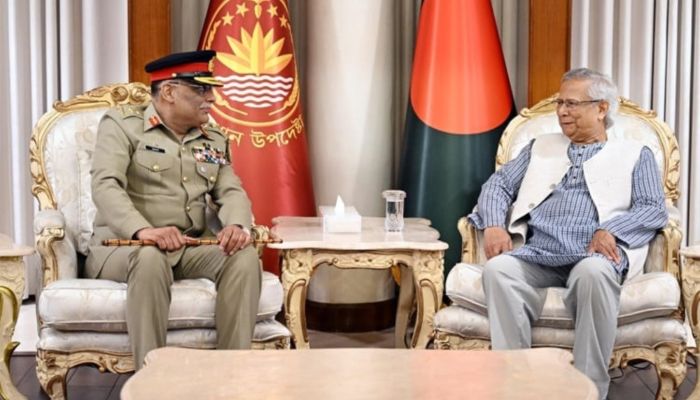 প্রধান উপদেষ্টার সঙ্গে পাকিস্তানের যৌথ বাহিনীর চেয়ারম্যানের সৌজন্য সাক্ষাৎ