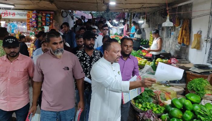 ৩১ দফা বাস্তবায়নে মাঠে কেন্দ্রীয় স্বেচ্ছাসেবক দল নেতা নাসির আহমদ শাহীন