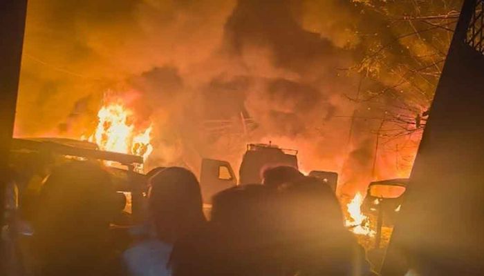 জম্মু-কাশ্মীরে থানায় শক্তিশালী বিস্ফোরণ, নিহত ৭