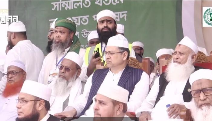 খতমে নবুওয়ত সম্মেলনে বিএনপি-জামায়াতসহ রাজনৈতিক দলের নেতারা