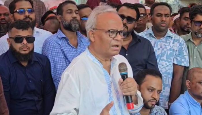 যেসব বিষয়ে গুরুত্ব দেওয়া উচিৎ ছিলো সেসব বিষয়ে কাজ করছে না সরকার: রিজভী