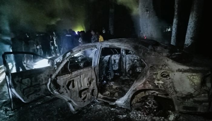 প্রাইভেটকারের ধাক্কায় শিশু নিহত, গাড়িতে আগুন