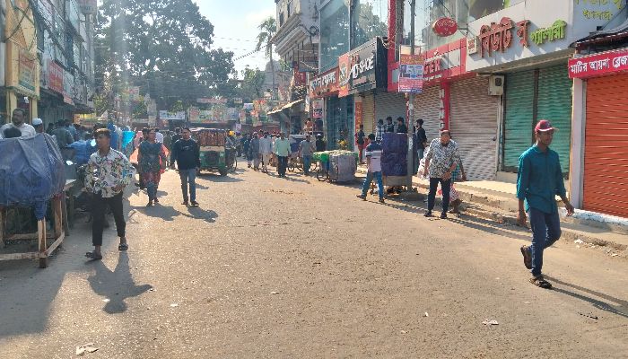 ব্যবসা প্রতিষ্ঠানে শাটডাউনের ঘোষণা