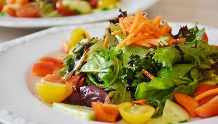 সালাদ খেলে পাবেন দীর্ঘায়ু