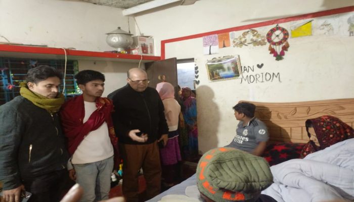 ৩ ছাত্রের পড়ালেখার দায়িত্ব নিলেন নড়াইল-২ আসনে ধানের শীষের প্রার্থী ড. ফরিদুজ্জামান ফরহাদ 