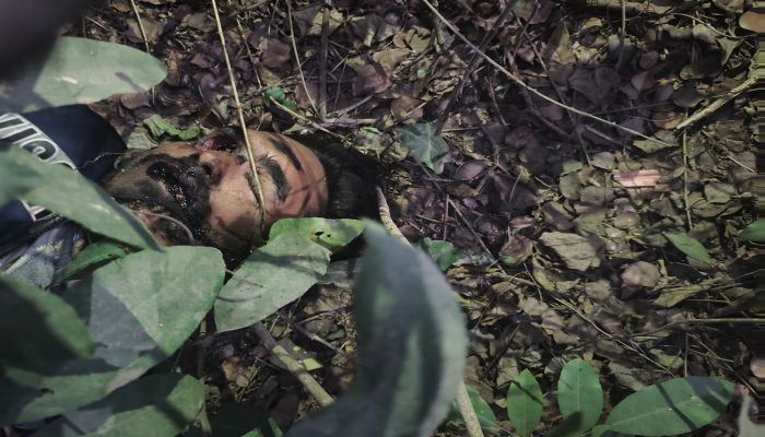 বড়াইগ্রামে যুবকের মুখ থেতলানো, চোখ উপড়ানো লাশ উদ্ধার