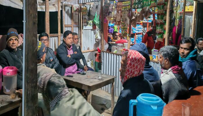 তানোরের কলমা ইউপির ৬ নম্বর ওয়ার্ড বিএনপির উঠান বৈঠক 