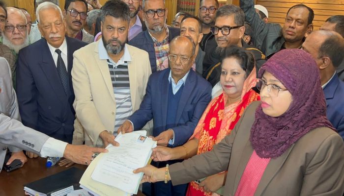 ‎ফেনী-১ আসনে খালেদা জিয়ার পক্ষে মনোনয়নপত্র জমা