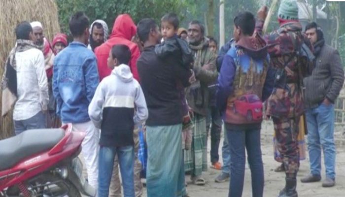 কুড়িগ্রামের ঢলুয়াবাড়ী সীমান্তে নারীসহ ৯ ভারতীয় নাগরিককে পুশ-ইন বিএসএফের 