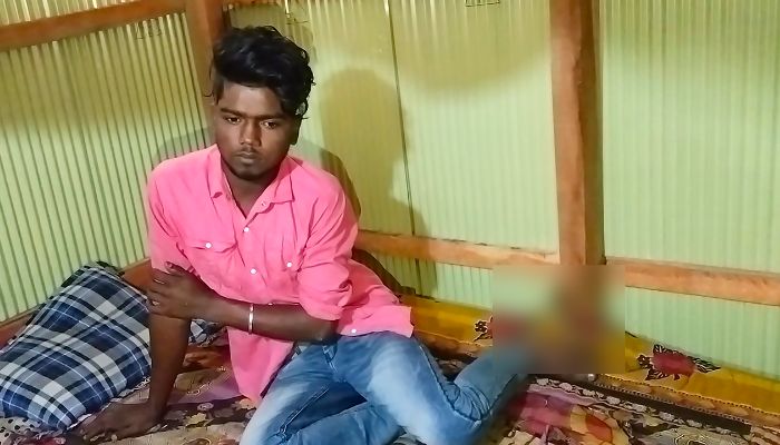 তৃতীয় বিয়ে করায় স্বামীকে শিকলে বেঁধে রাখলেন স্ত্রী