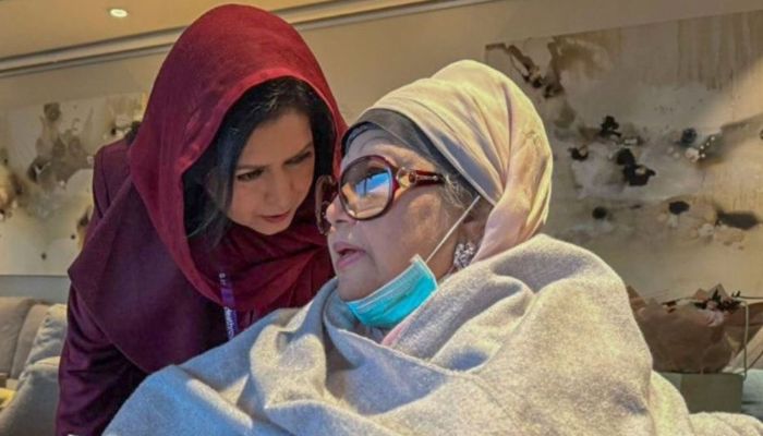 দেশে আসছেন জুবাইদা রহমান