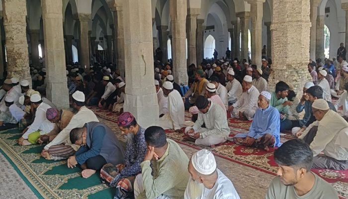 বেগম খালেদা জিয়ার সুস্থতা কামনায় সাংবাদিক ইউনিয়ন ব্রাহ্মণবাড়িয়ার উদ্যোগে কোরআন খতম ও দোয়া মাহফিল