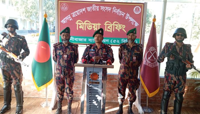 নির্বাচনকে ঘিরে কঠোর অবস্থানে ৫২ বিজিবি
