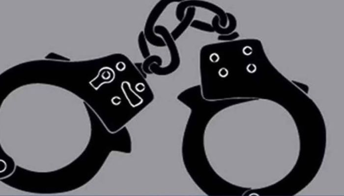 লক্ষ্মীপুরের হত্যা মামলায় যাবজ্জীবন সাজাপ্রাপ্ত পলাতক আসামি ফারুক র‌্যাবের হাতে গ্রেপ্তার