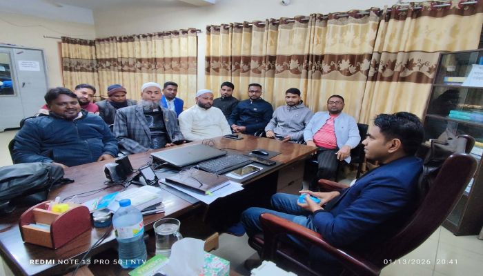 শশীভূষনে সাংবাদিকদের সাথে ওসির মতবিনিময়