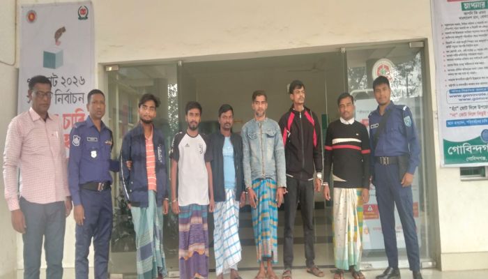 পুলিশের উপর হামলার ঘটনায়  গ্রেপ্তার ৬