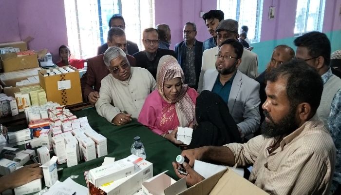 শহীদ রাষ্ট্রপতি জিয়াউর রহমনের জম্মবার্ষিকী উপলক্ষে ড্যাবের ফ্রি  মেডিকেল ক্যাম্প অনুষ্ঠিত