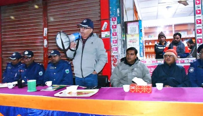 নজিপুরে ব্যবসায়ীদের সাথে পুলিশ সুপারের মতবিনিময়
