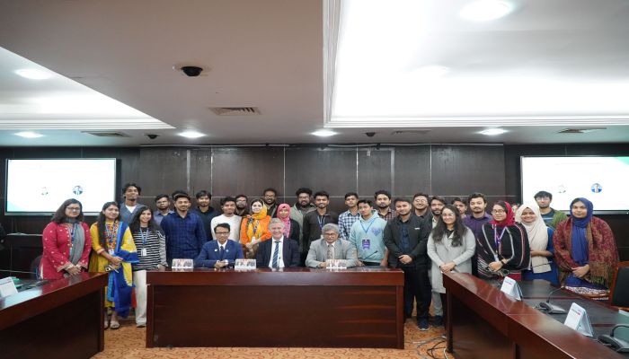 সাবেক নরওয়েজীয় পরিবেশমন্ত্রীকে সম্মানসূচক অধ্যাপক পদে ভূষিত করল নর্থ সাউথ ইউনিভার্সিটি 