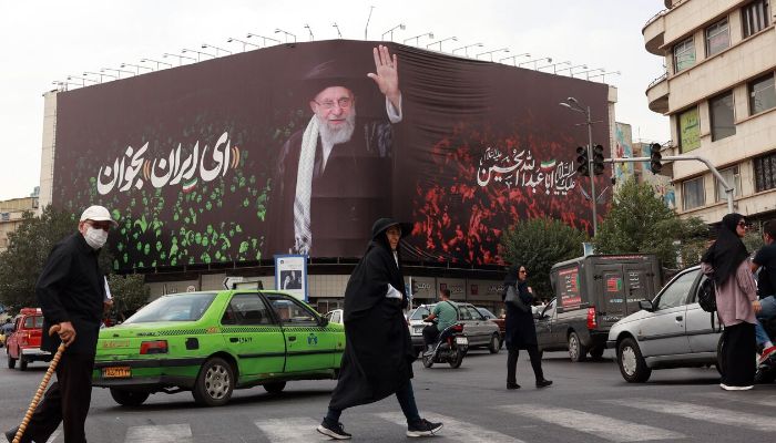 টিকে থাকার মহাসমীকরণে ইরান