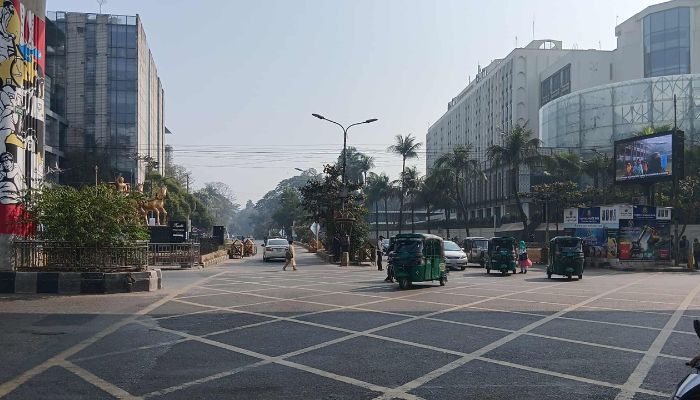 শাহবাগ-ইন্টারকন্টিনেন্টালে পুলিশের বাড়তি নিরাপত্তা