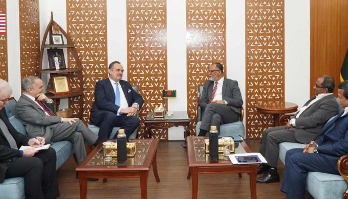 বাণিজ্য উপদেষ্টার সঙ্গে মার্কিন রাষ্ট্রদূতের সাক্ষাৎ