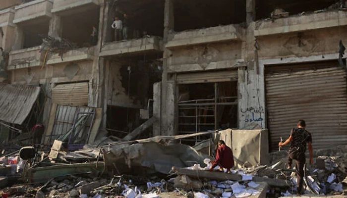 ইসরায়েলি বিমান হামলায় ফিলিস্তিনি তিন শিশুসহ নিহত ৯