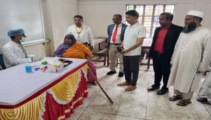 নীলফামারীতে ফ্রি চক্ষু শিবিরে ৪৭৮ জনের চিকিৎসা