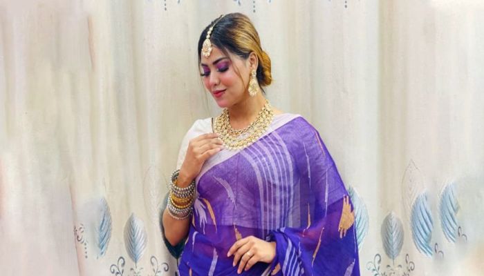 স্বপ্নের পথে আত্মবিশ্বাসী হয়ে উঠতে চান প্রতিভাবান মডেল পারি