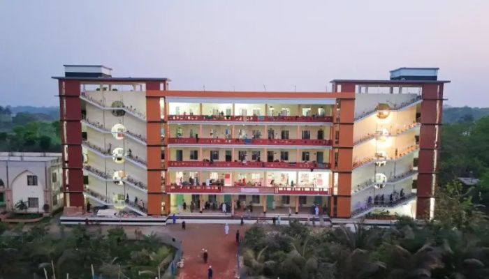 যশোরে এক মসজিদে দেশি-বিদেশিসহ ১৬০০ মুসল্লির ইতিকাফে