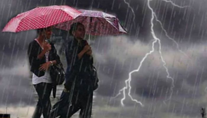 দুপুরের মধ্যে ঝড়ো হাওয়া ও বজ্রবৃষ্টির আভাস
