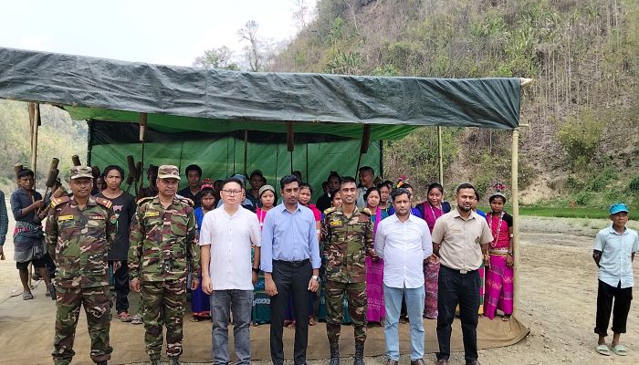 আলীকদম–পোয়ামুহুরী ৩৭ কিলোমিটার সড়ক সেনাবাহিনীর কাছ থেকে সড়ক বিভাগের কাছে হস্তান্তর