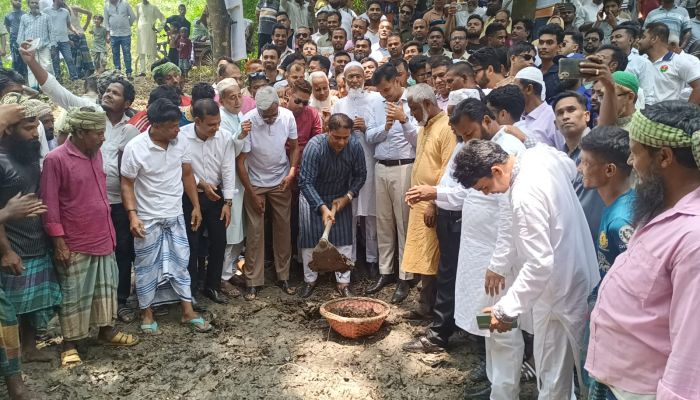 খাল পুনঃখনন কাজের উদ্বোধন, জলাবদ্ধতা নিরসনে নতুন আশা