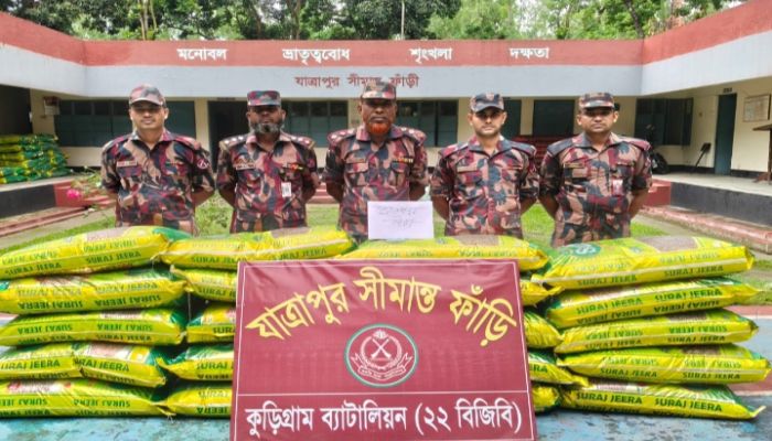 কুড়িগ্রাম সীমান্তে বিজিবির বিশেষ অভিযান: ৩৫ লাখ টাকার চোরাচালান ও মাদক জব্দ