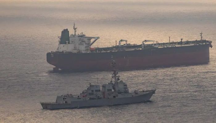 মার্কিন নৌ অবরোধ সত্ত্বেও অব্যাহত ইরানের তেল রপ্তানি
