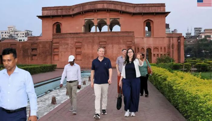 লালবাগ কেল্লা পরিদর্শন করেছেন মার্কিন বিশেষ দূত