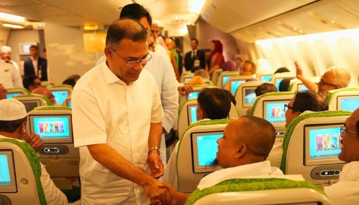 হজের খরচ আরো কমানোর আশ্বাস প্রধানমন্ত্রীর