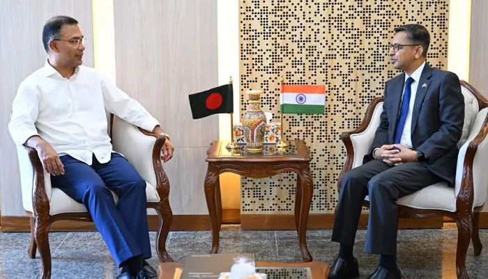 প্রধানমন্ত্রীর সঙ্গে ভারতীয় হাইকমিশনারের সাক্ষাৎ