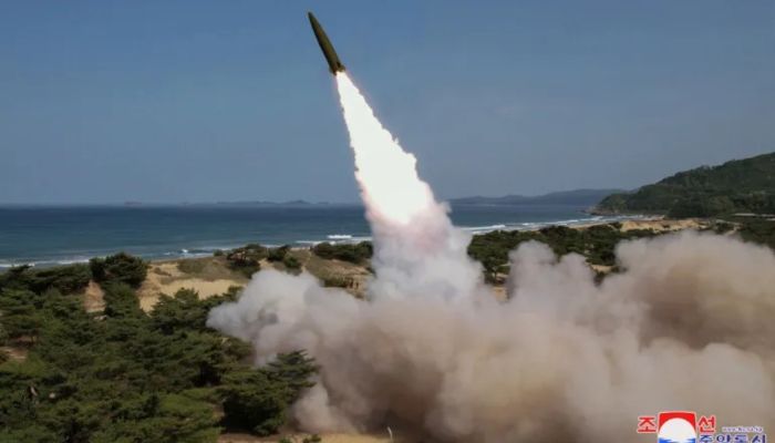 একাধিক ব্যালিস্টিক ক্ষেপণাস্ত্র নিক্ষেপ করল উত্তর কোরিয়া