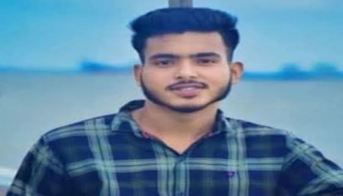 সীতাকুণ্ডে চাপাতির আঘাতে ঝাঁজরা দেহ, সংকটাপন্ন ছাত্রলীগ নেতা