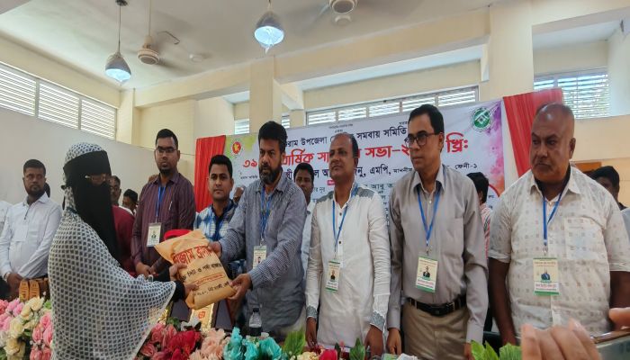 ফেনীর পরশুরামে উৎসবমুখর পরিবেশে বিআরডিবির বার্ষিক সভা